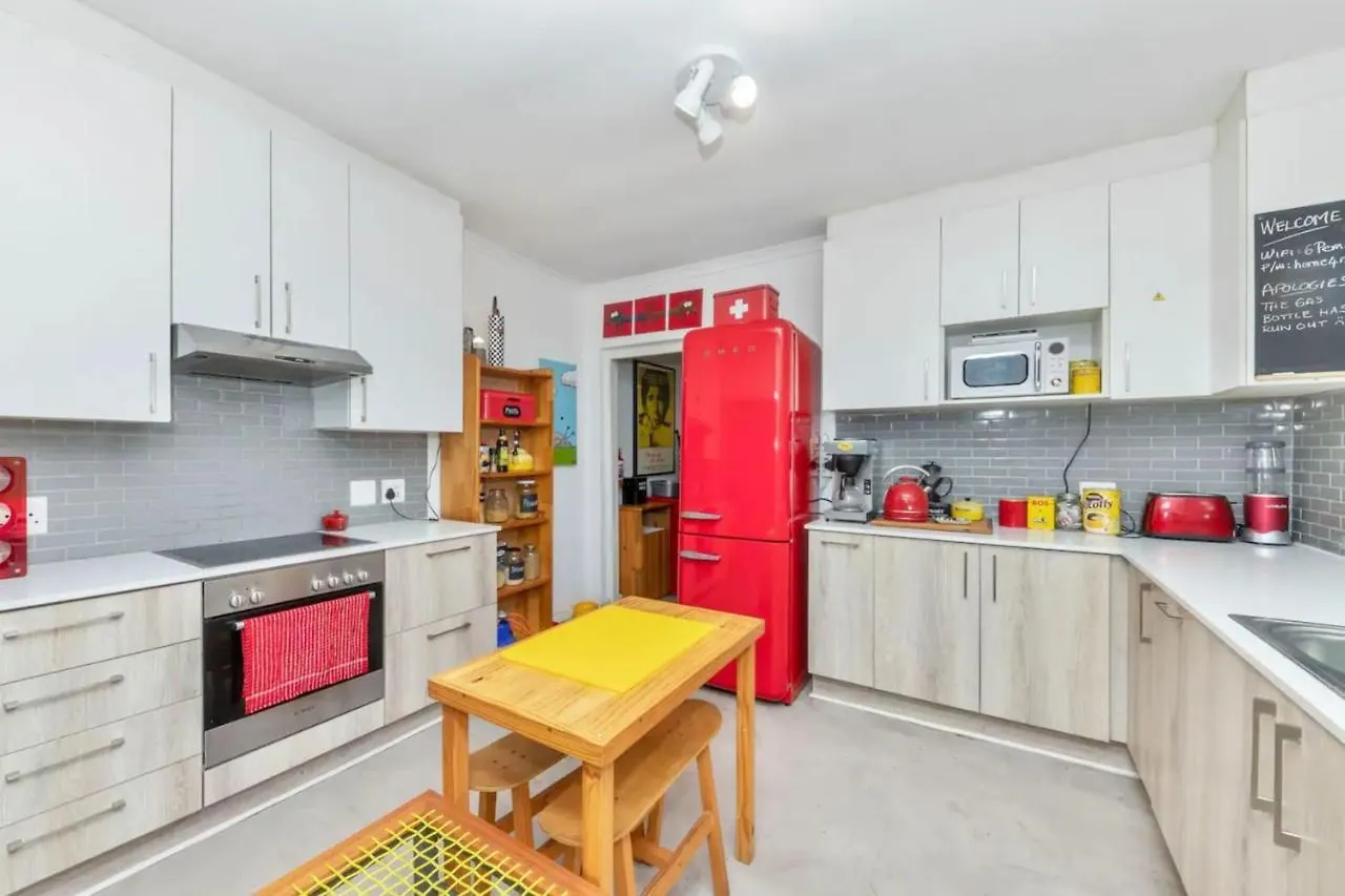 Villa Modern And Stylish 2 Bd House In Claremont Kapstadt