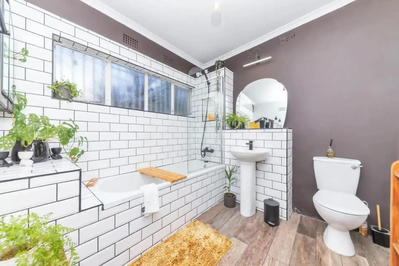Villa Modern And Stylish 2 Bd House In Claremont Kapstadt